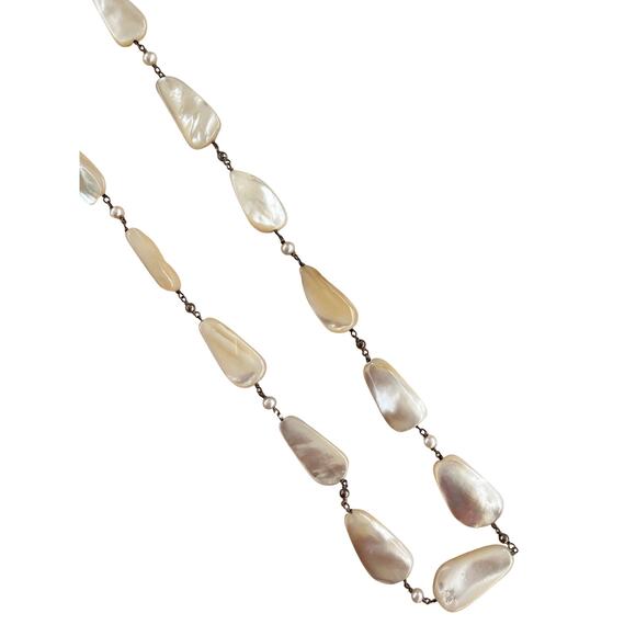 Vintage Mother of Pearl Beaded Necklace Adjustable Length - Picture 2 of 6